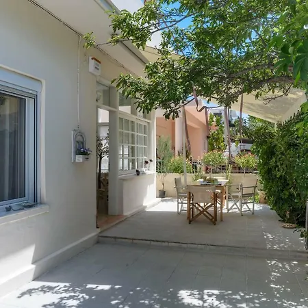 Annie's House Apartment